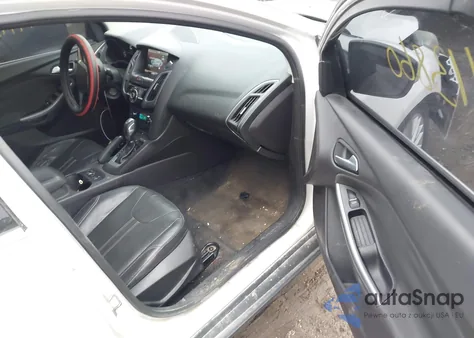 2014 Ford Focus Titanium z USA, uszkodzony, nr VIN 1FADP3J27EL405024